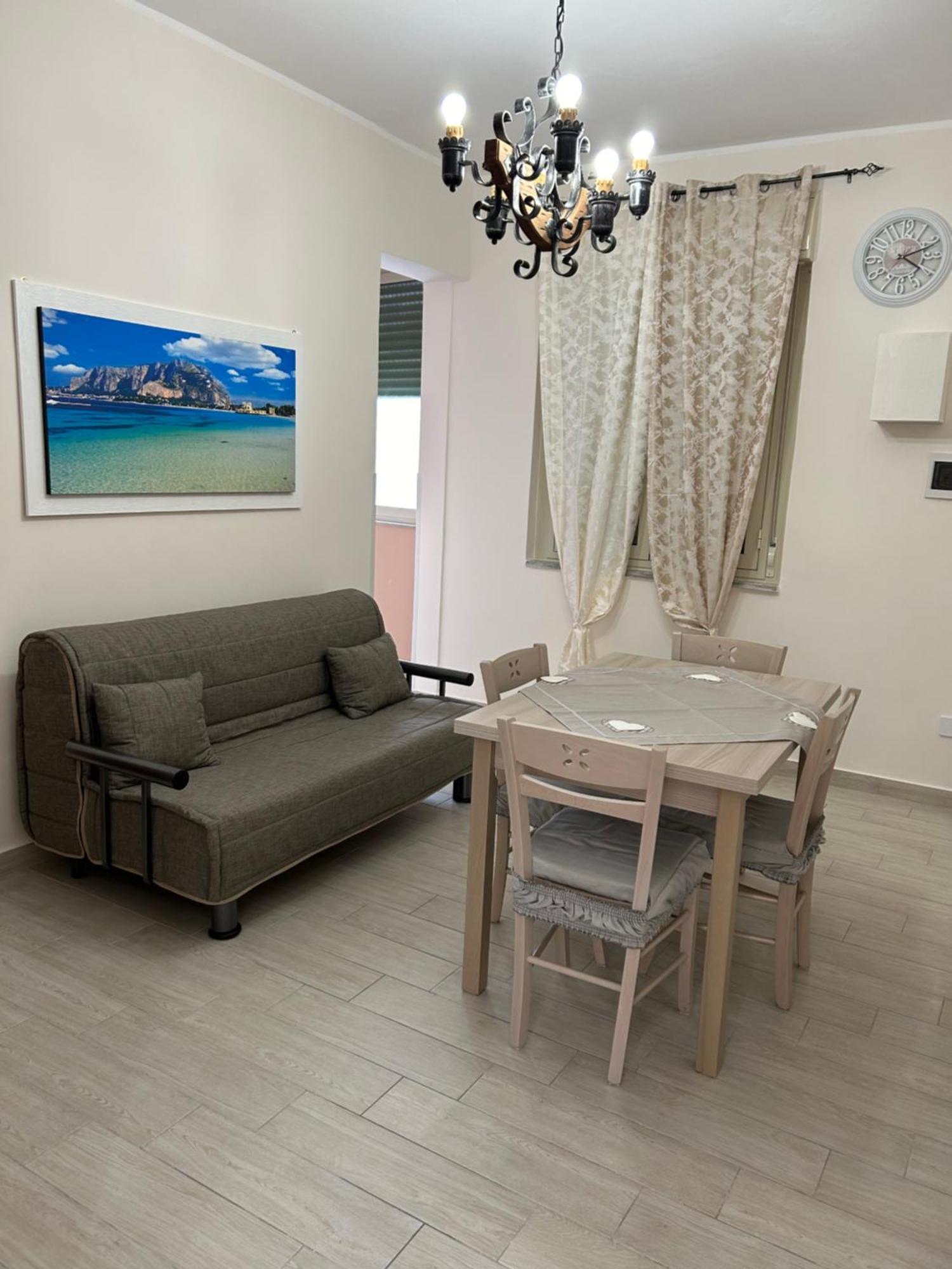La Casa Di Gabri Apartment Palermo Bagian luar foto
